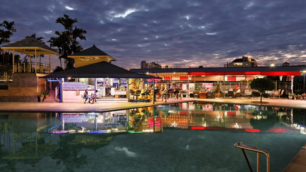 1_PHOTO-2025-04-02-18-04-36 Cozy beach pool